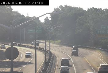 Live snapshot from Grand Central Pkwy @ Midland Pkwy - 62.138