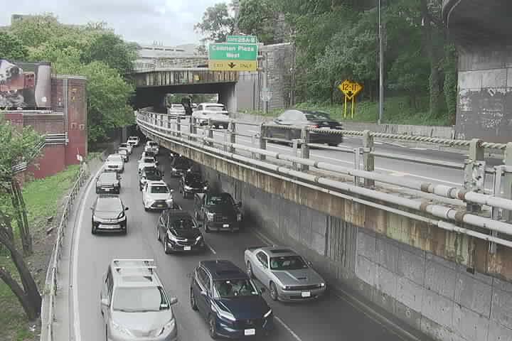 Live traffic camera view of Brooklyn-Queens Expwy @ Furmn St LL · Exit 28A (westbound), Brooklyn, New York City