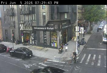 Grand St (Borinquen Pl) Union Ave