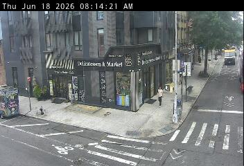 Grand St (Borinquen Pl) Union Ave