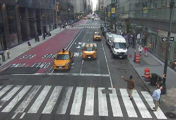Madison Ave E 44 St
