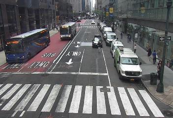 Madison Ave E 44 St